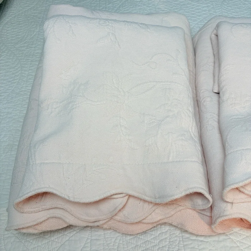 JCP Home Matelasse Coverlet And Pillow Sham Twin Soft Pink Scalloped 1 Of 2 Sets